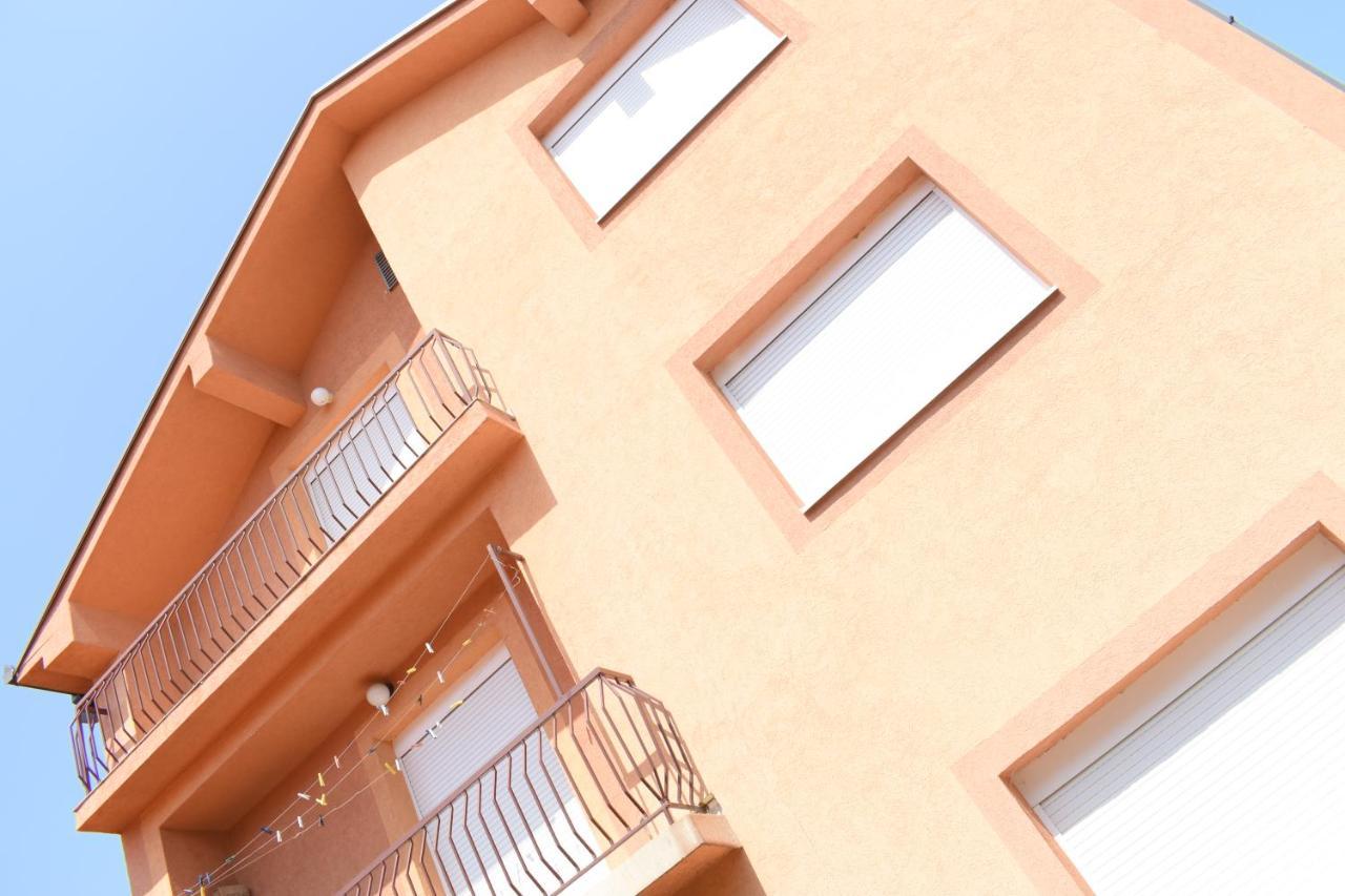 Apartments Holiday Vranje Exterior foto