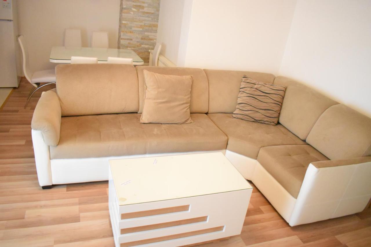 Apartments Holiday Vranje Exterior foto
