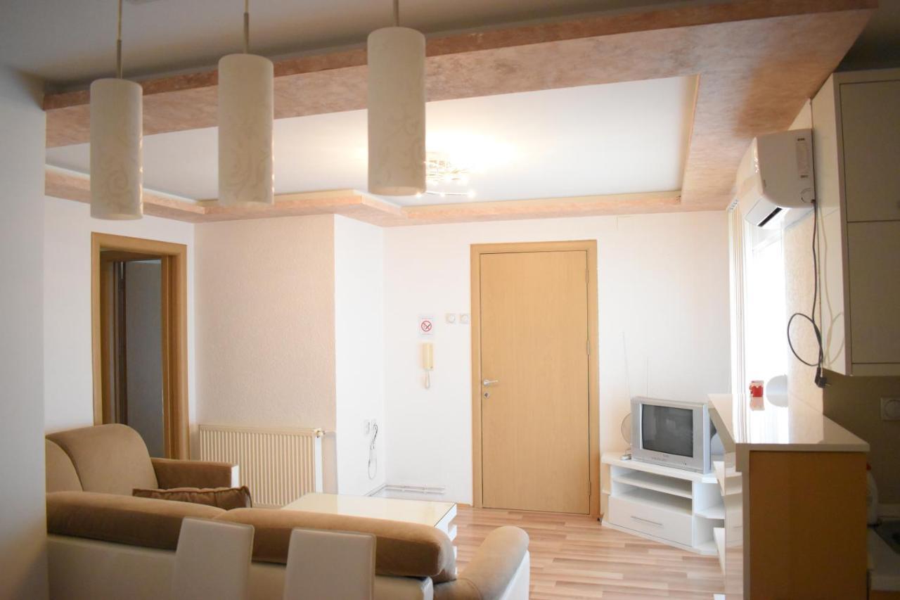 Apartments Holiday Vranje Exterior foto